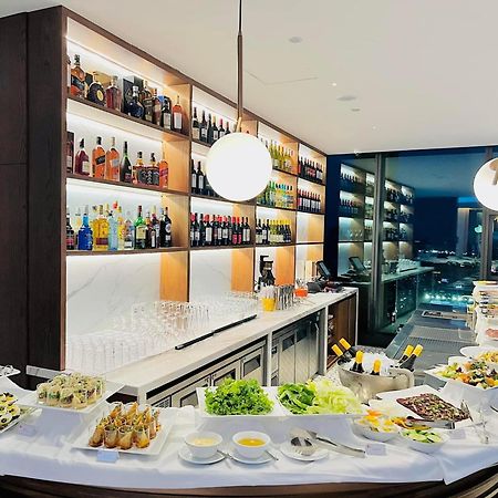 Citadines Flatiron Phnom Penh Hotel Екстериор снимка