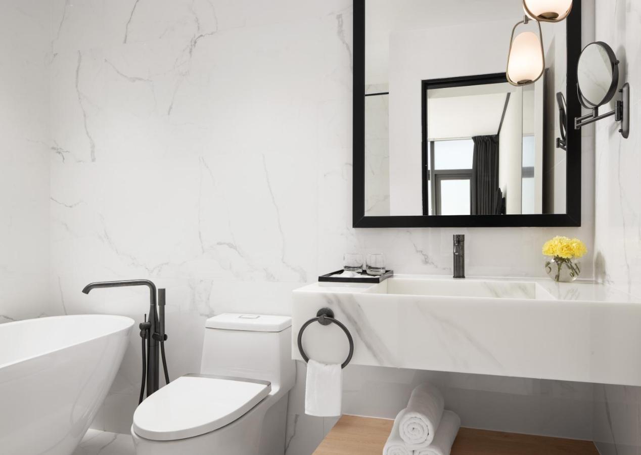 Citadines Flatiron Phnom Penh Hotel Екстериор снимка
