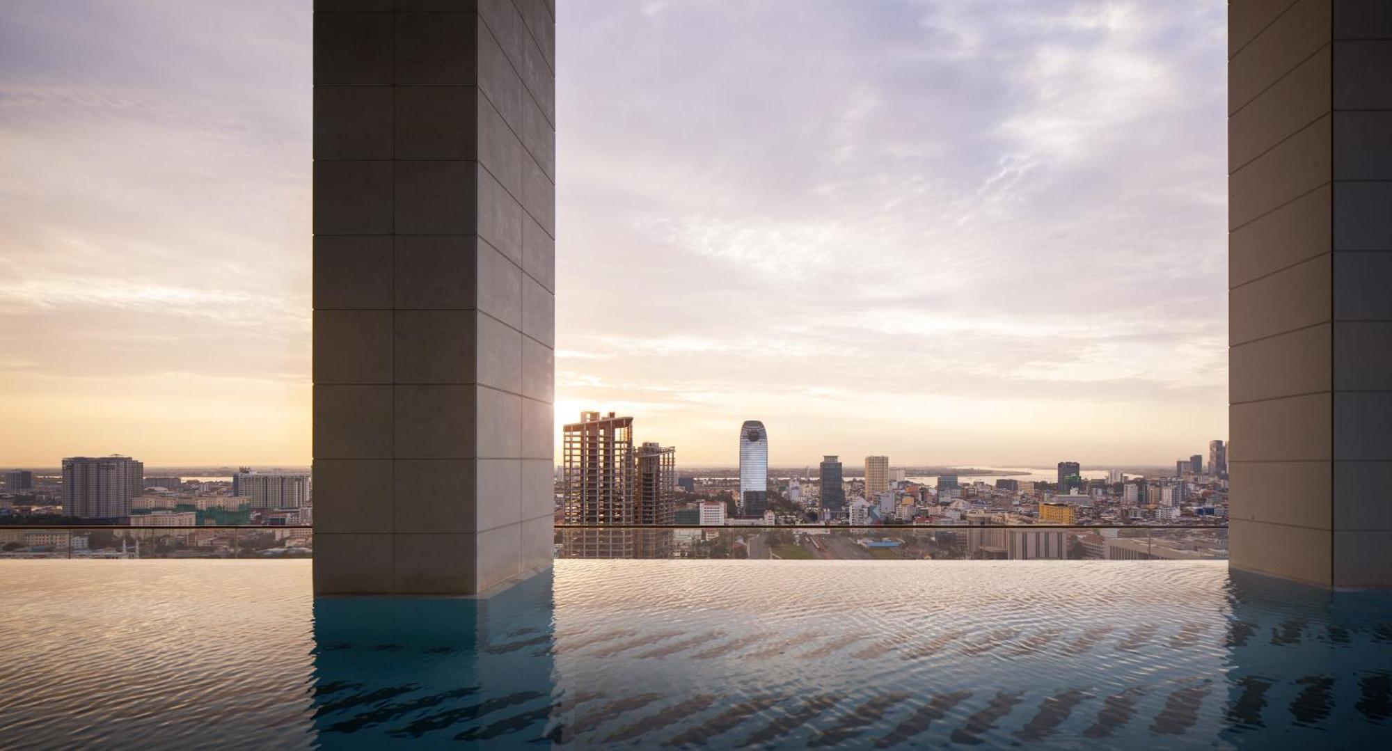 Citadines Flatiron Phnom Penh Hotel Екстериор снимка
